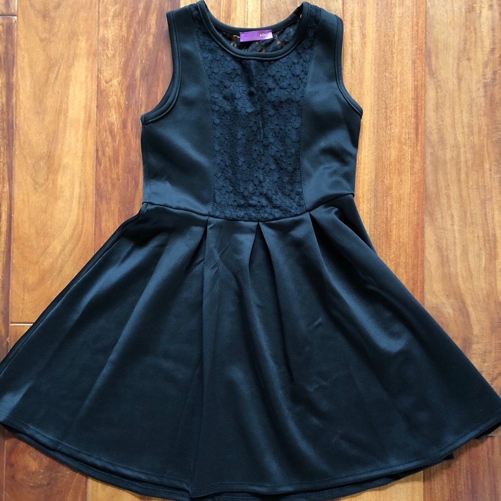 Super cute Aqua Black Lace dress - Size large